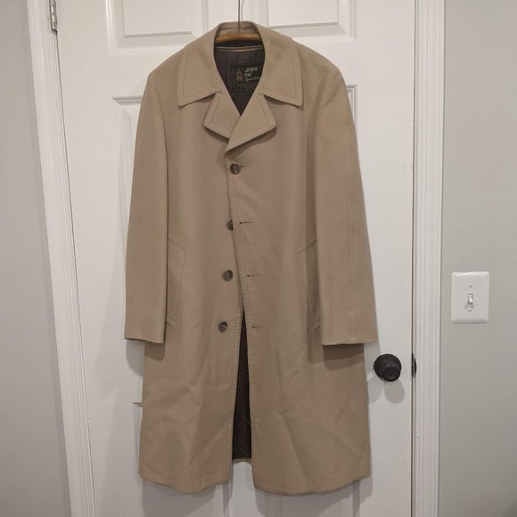 London Fog Other - Vintage London Fog Men's Sand Beige Trench Coat Size 40 Long VTG